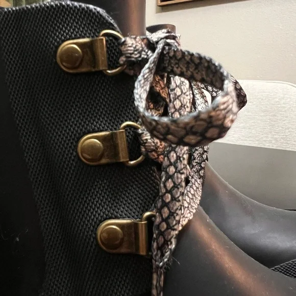 DARLING Black Joules Wellies - Never Been Worn! - Picture 4 of 12